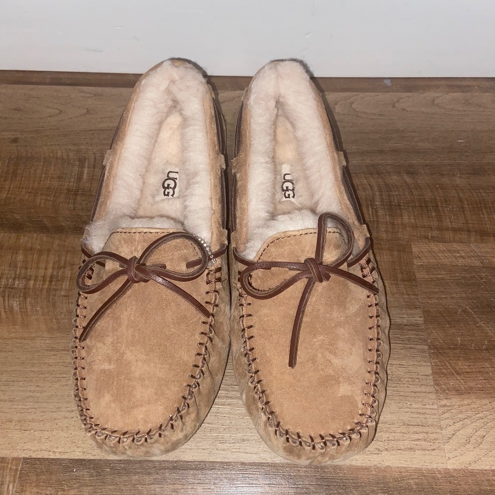 NEW! UGG slippers